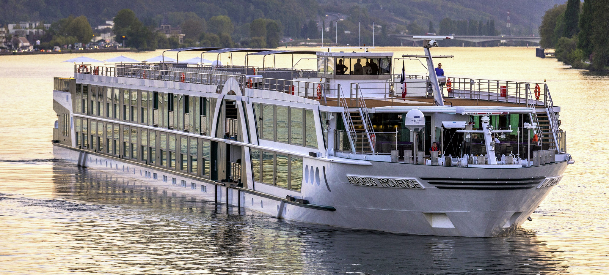 Modernes Flusskreuzfahrtschiff der Amadeus-Flotte